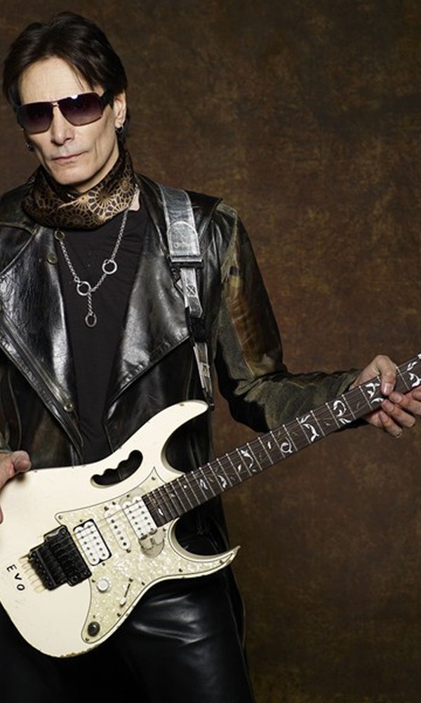 【有奖征集】 7月Steve Vai 、8月Metallica先后来华，期望与中国歌迷亲密互动[Steve Vai宣传照01_副本.jpg]