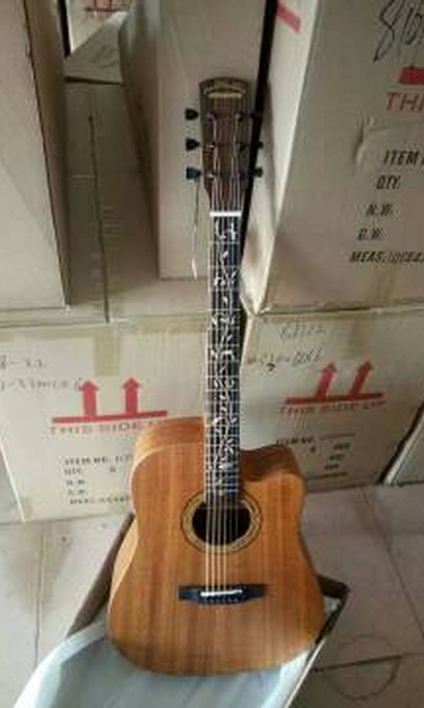 琴行倒闭 一大批吉他处理[mmexport1473335618446.jpg]
