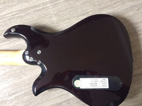 B.C.RICH Eagle MasterPiece 4String BASS 2900，上海地区可以面交[6.jpg]