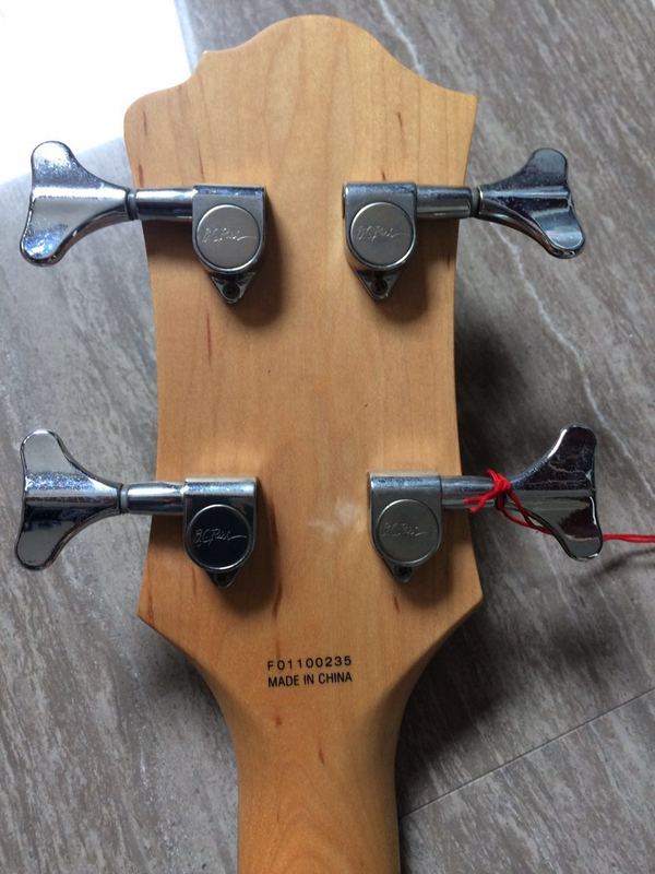 B.C.RICH Eagle MasterPiece 4String BASS 2900，上海地区可以面交[8.jpg]