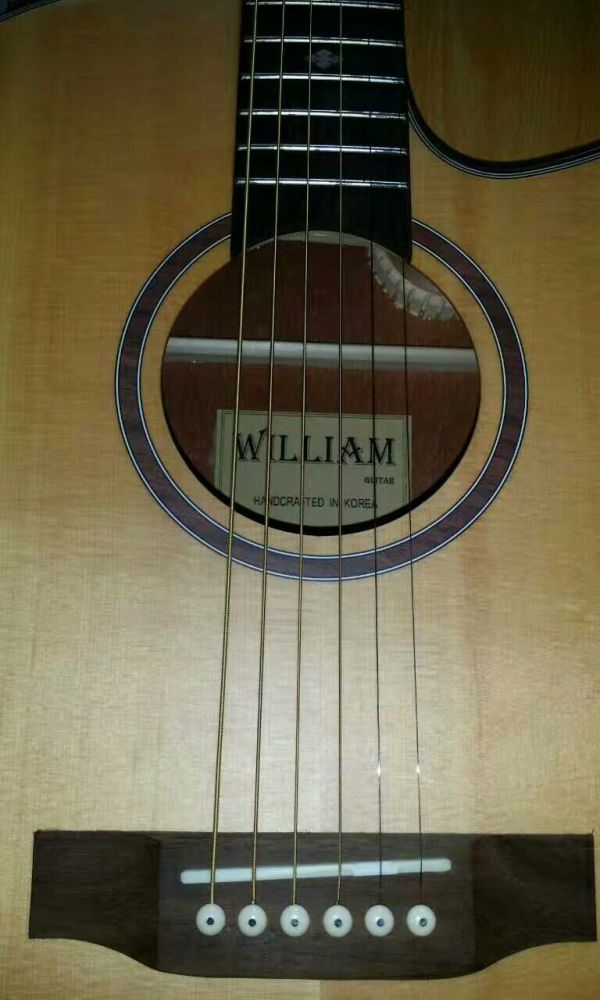 380出一把Williams吉他[smallbitmapmmexport1506692442208.jpg]