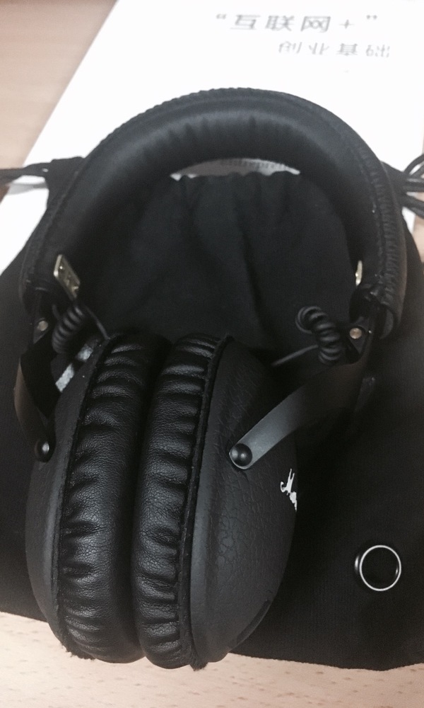 马歇尔三代摇滚  HiFi耳机[IMG_1874.JPG]