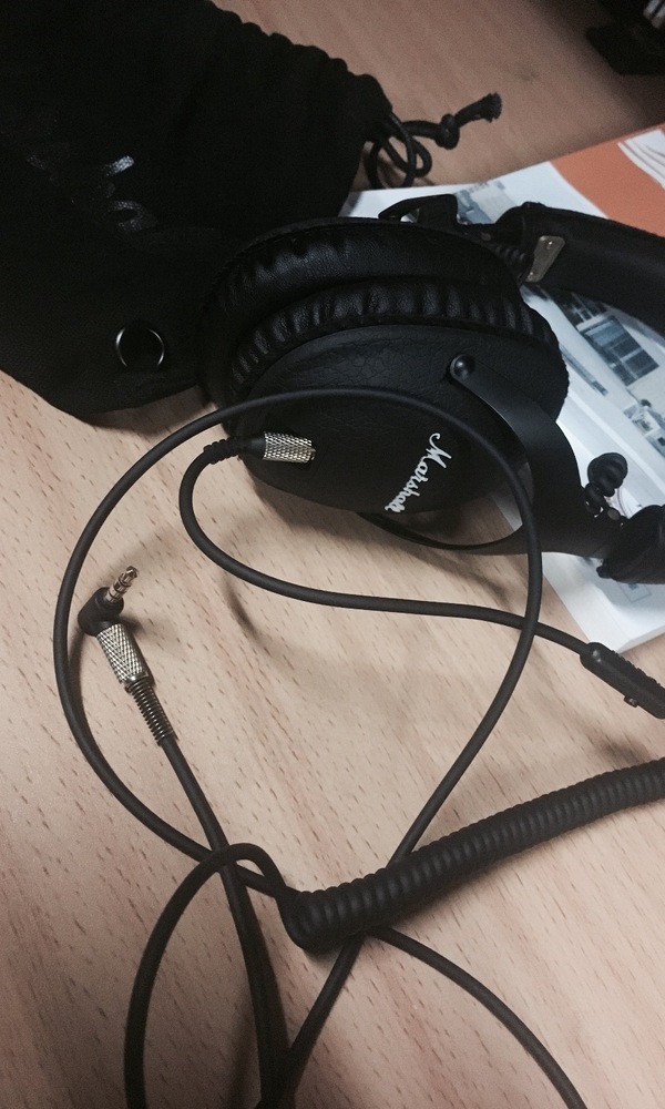 马歇尔三代摇滚  HiFi耳机[IMG_1874.JPG]