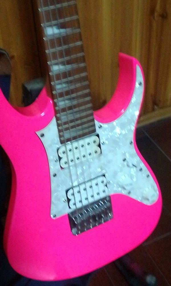 ibanez电吉他和效果器[smallbitmapIMG_20180307_202923.jpg]