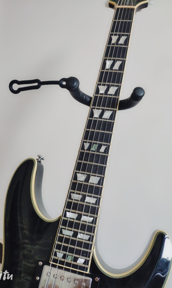 出9成新 韩产电吉他 schecter custom c1 ，买不买无所谓哥哥们来捧捧场[3.jpg]