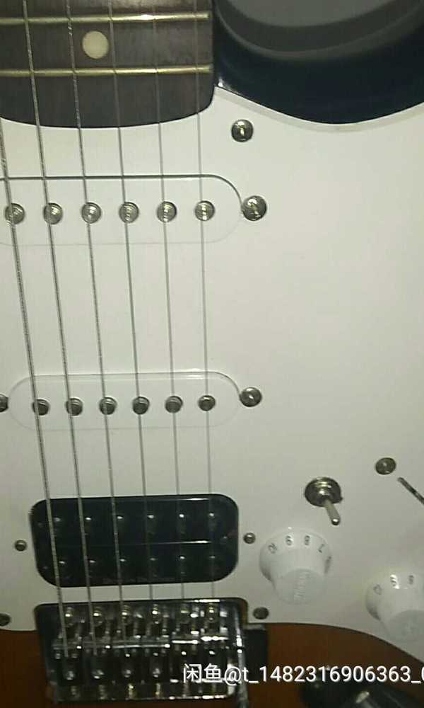 出一把squier 子弹电吉他，走闲鱼，微信1775929286[image.jpg]