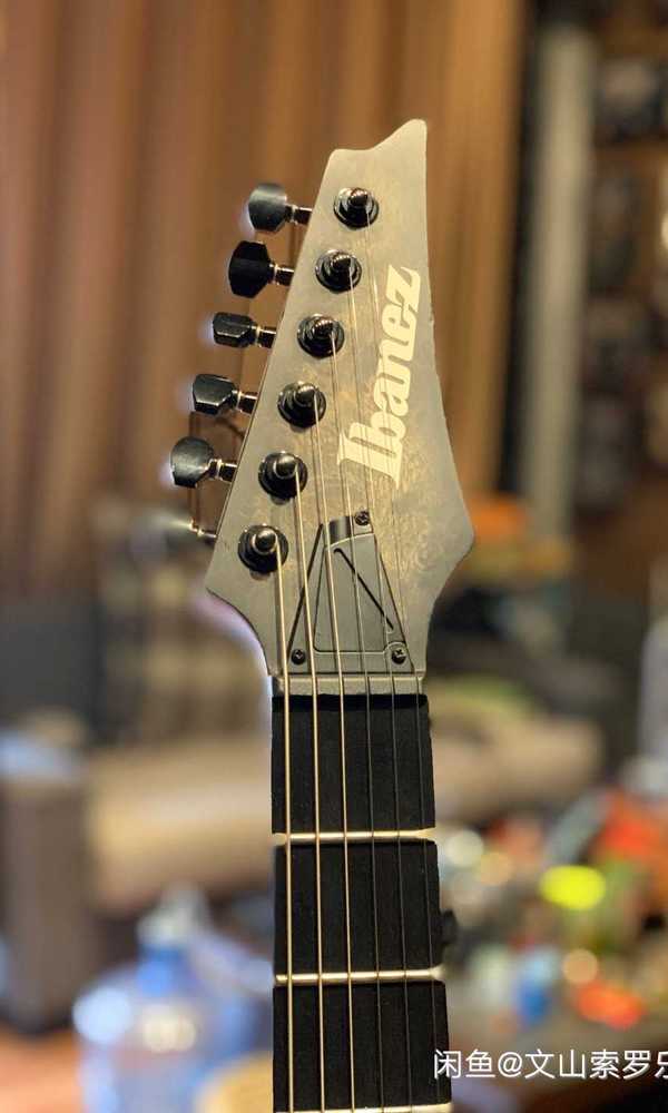 出一把ibanez RGDix6[image.jpg]