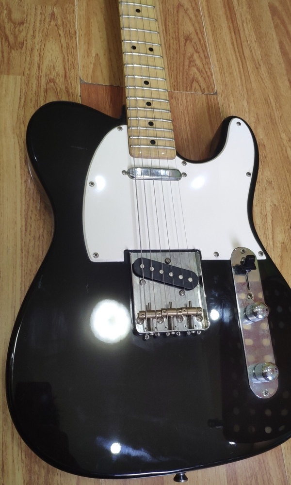 求鉴定！！squier cv50  在闲鱼上入手的！拜托大家帮忙看看真不真！！感谢！[微信图片_20200714164739.jpg]