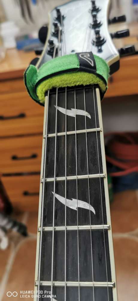 epiphone SG预言款[faae52e524a9e0054791667a44e3505.jpg]