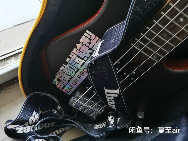 塔吉玛的千禧四弦电贝斯[image.jpg]