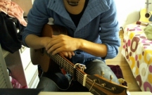 【一本正经学吉他】老司（shen）机（shi）教你与吉他交往的正确姿♂势